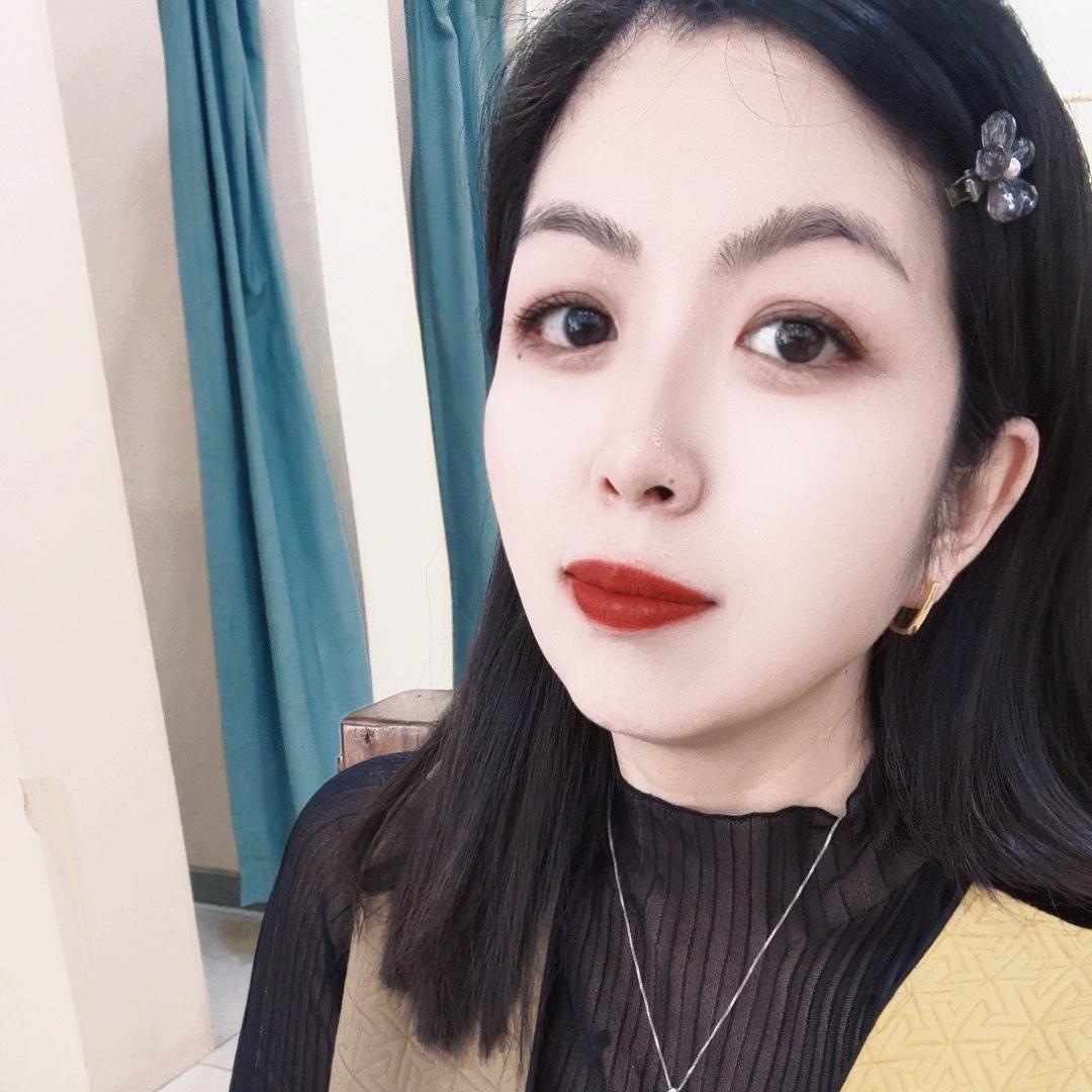 蒋夫人女装店