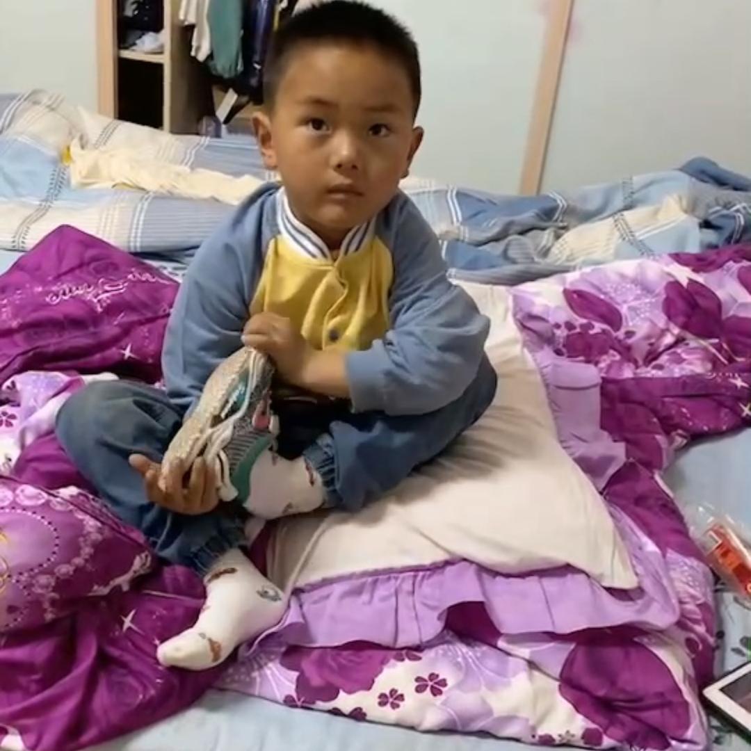 豹爷