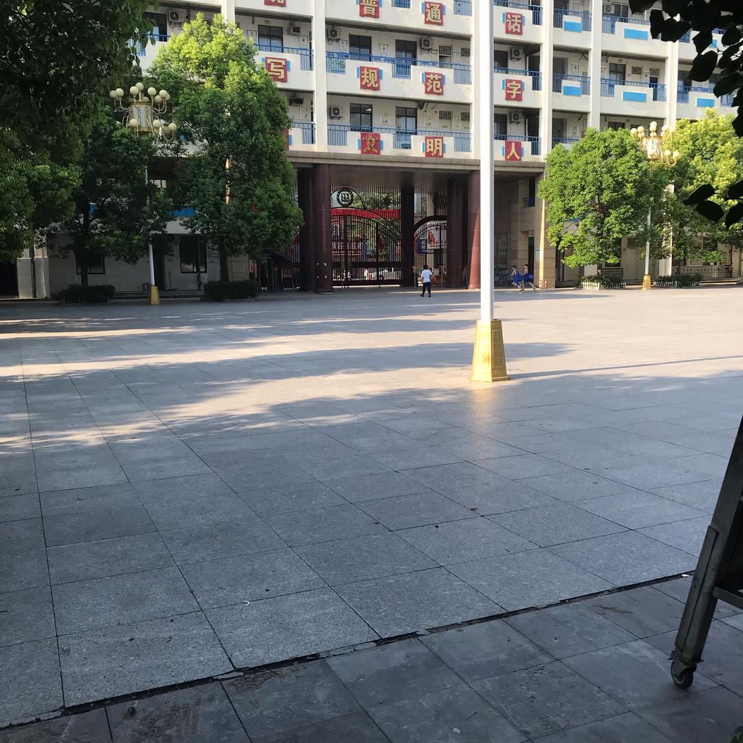 @钱多多