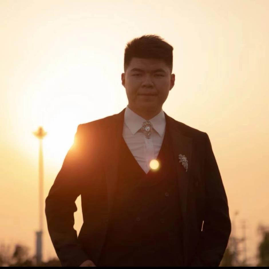 三斤他爹学打金