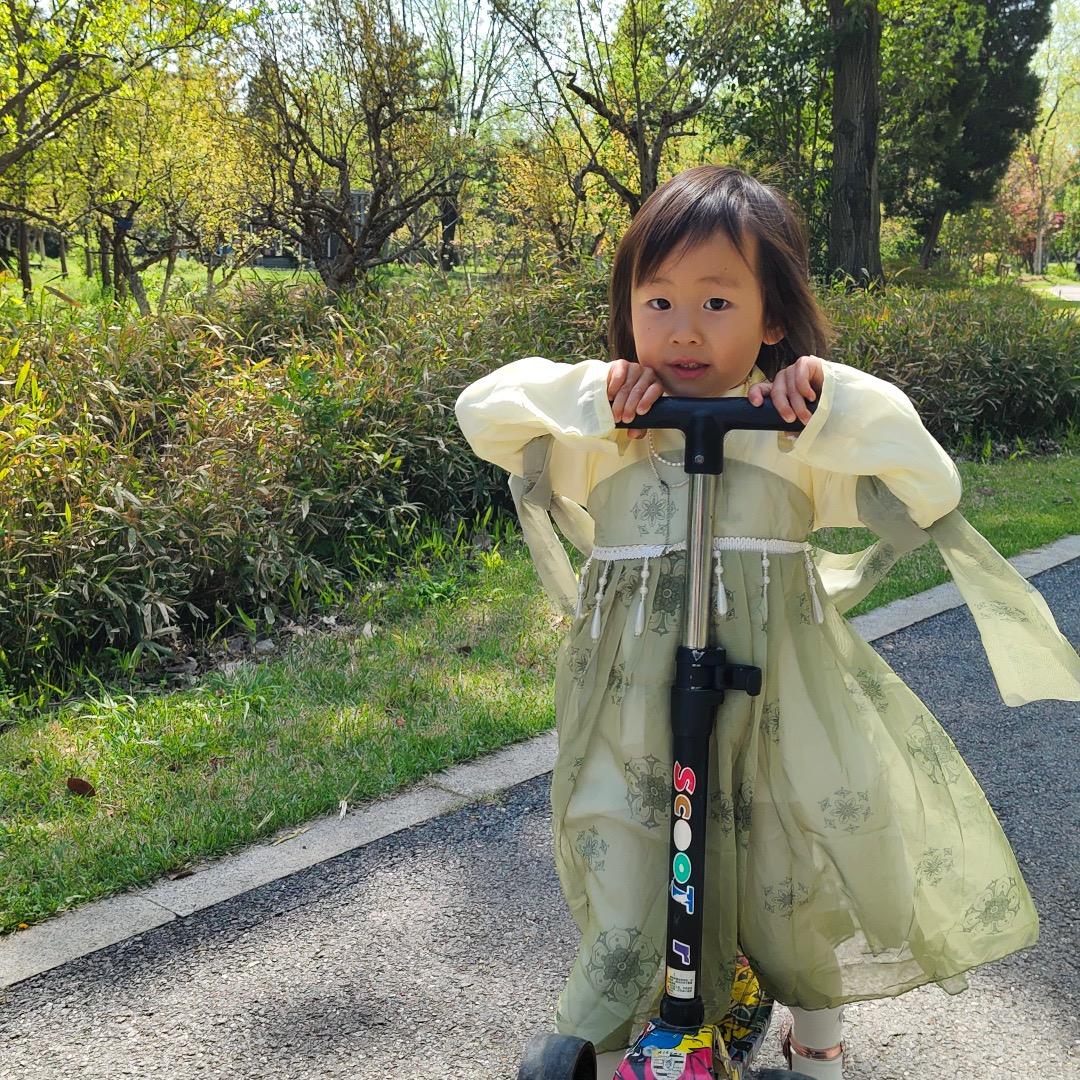 小杨小杨 喜气洋洋