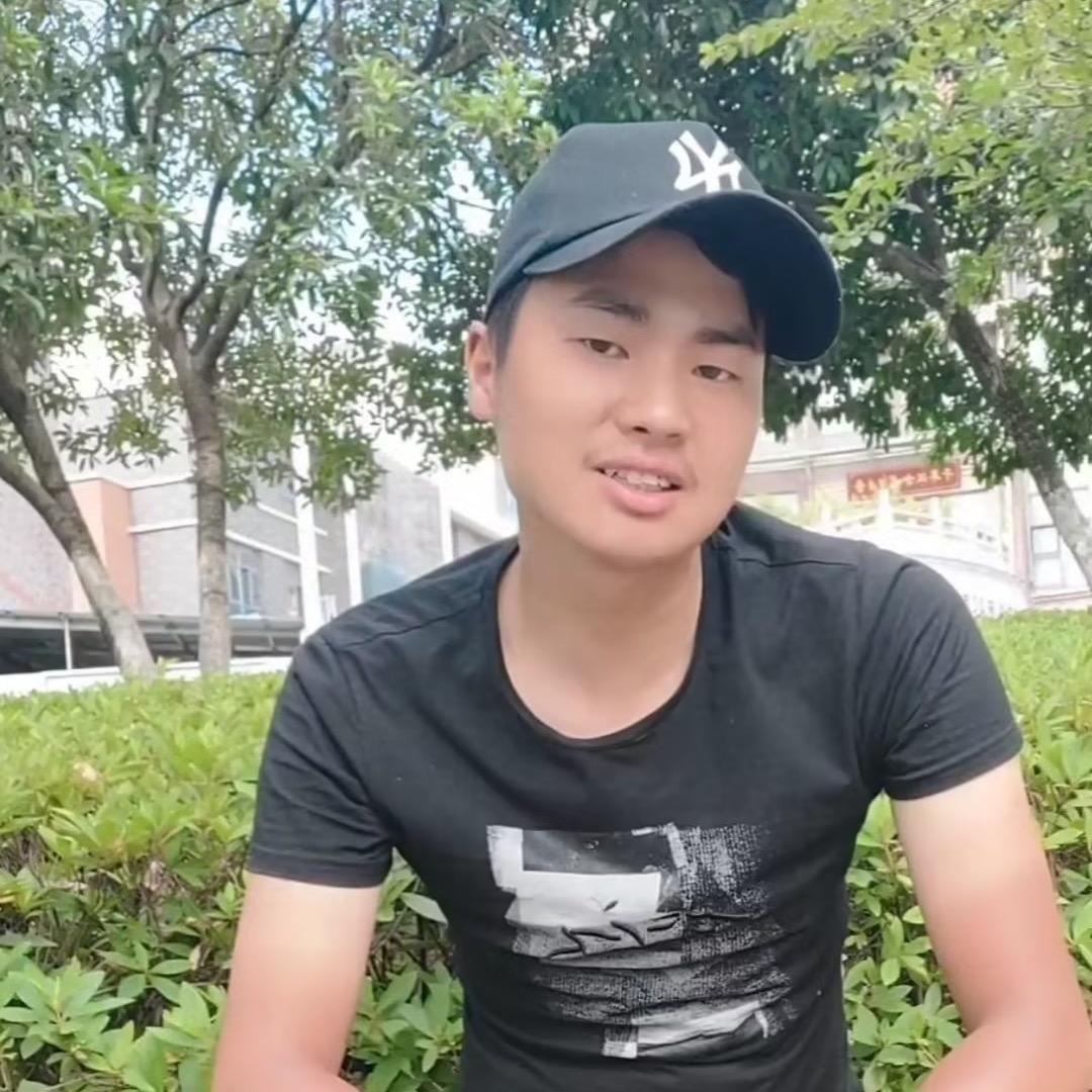 杨贵飞