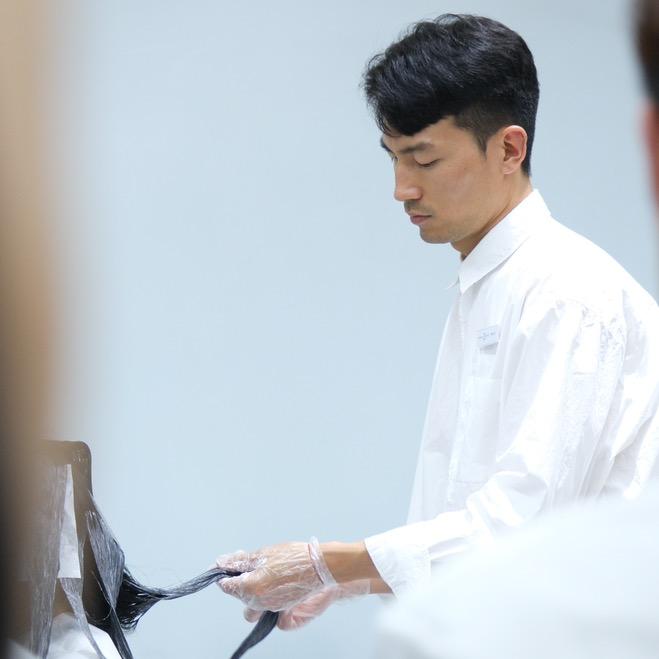 教烫发的文斯