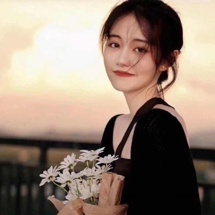 静嫚瀚冉