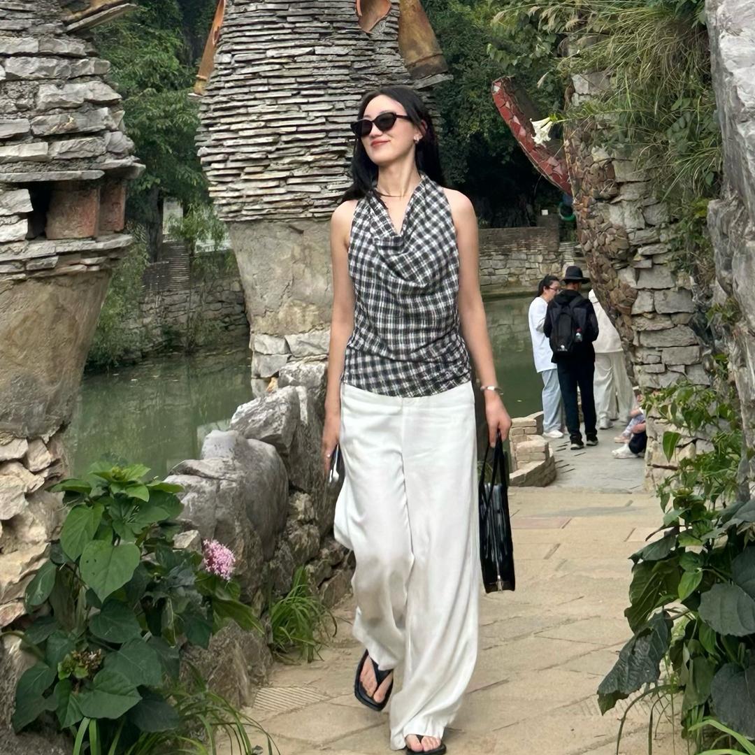 福泉市周舟服饰网店（个体工商户）