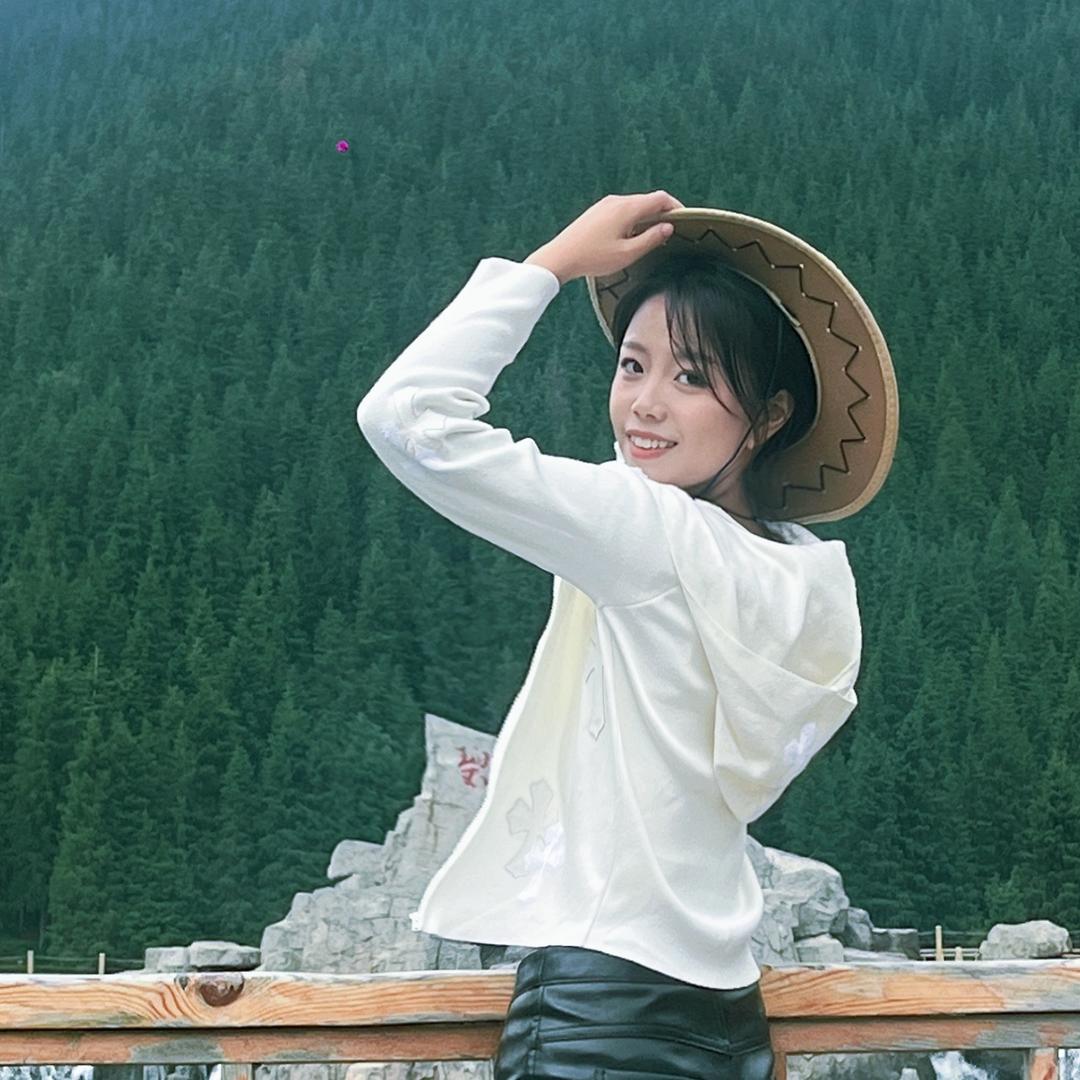 美羊羊🐑.