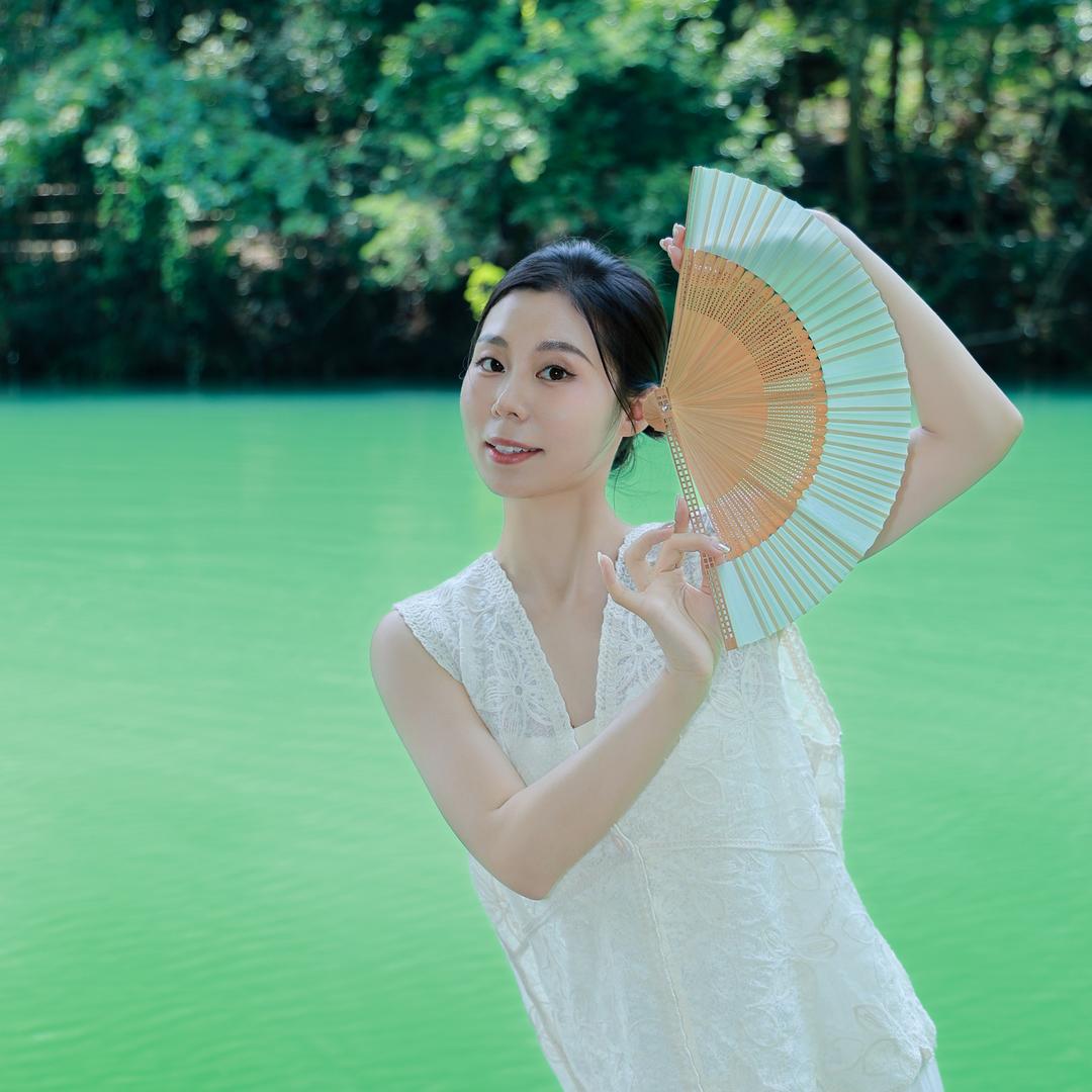 伊川教舞蹈的张老师
