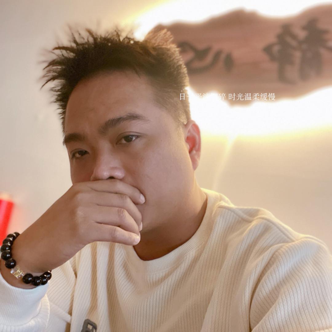 广州二哥新能源二手车