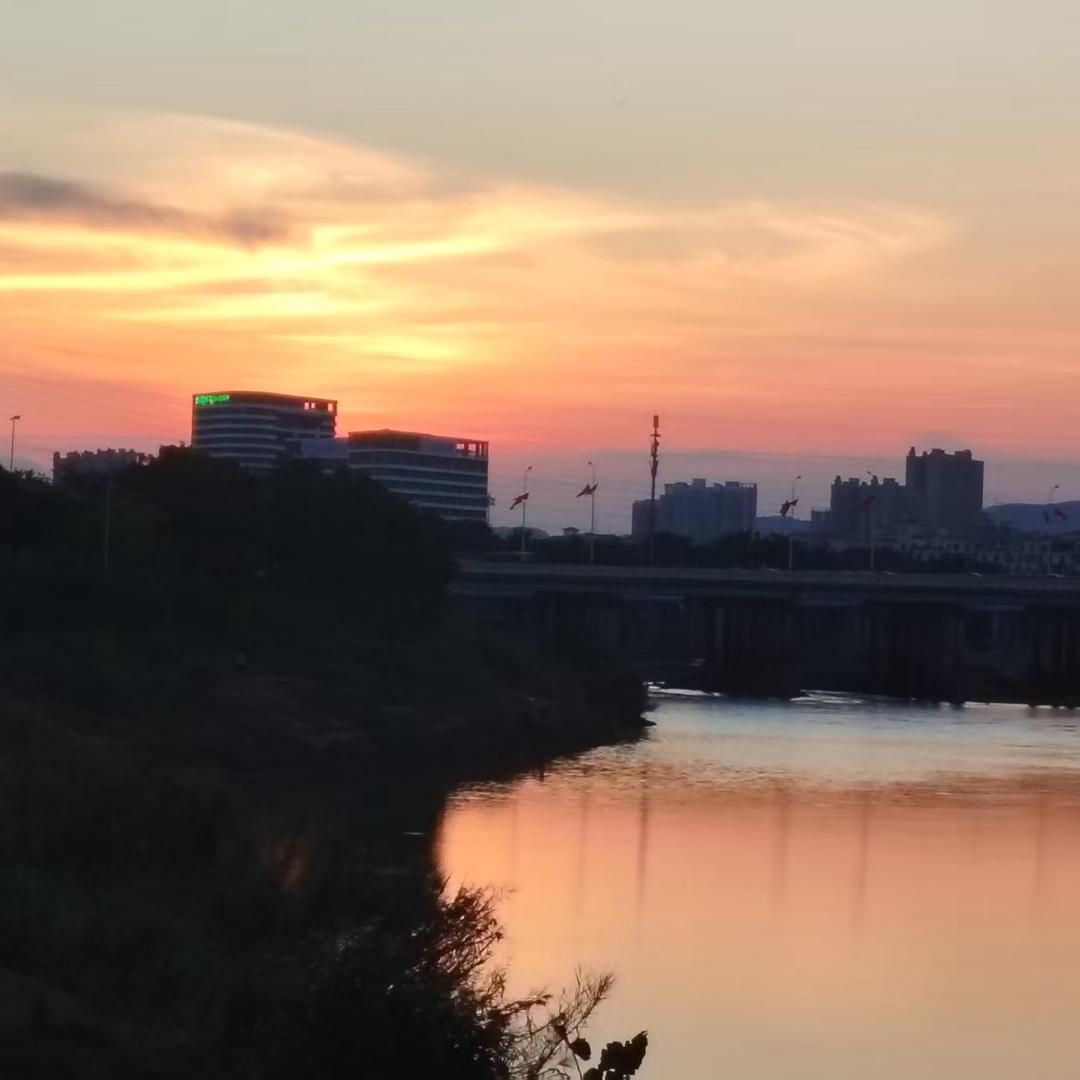 Happiness arrives🍀