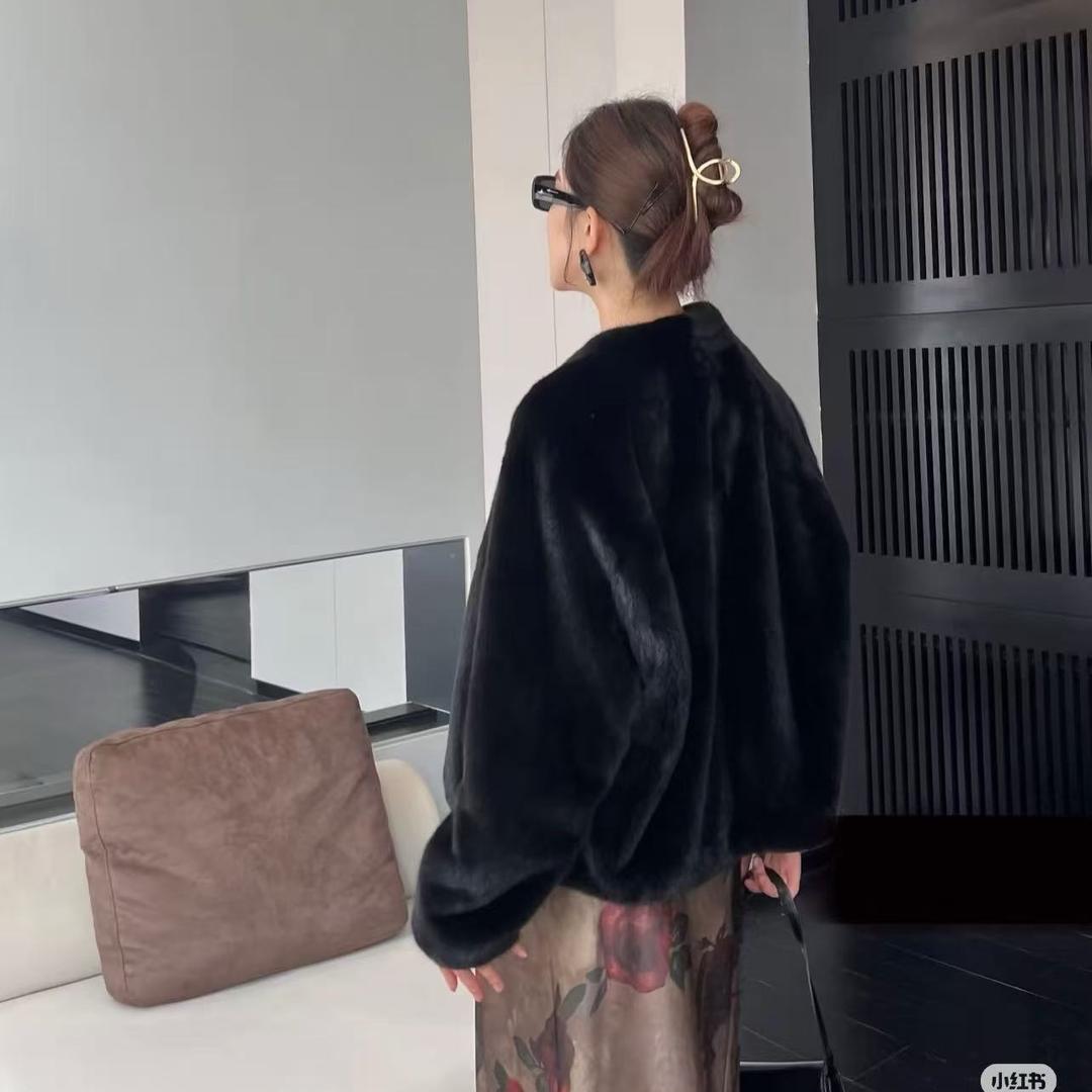 初心Initial  轻奢皮草美学社