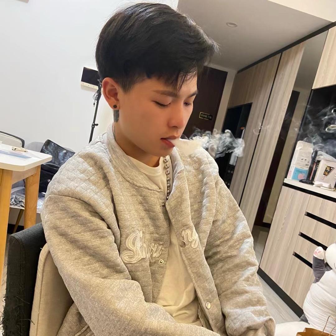 老尾成