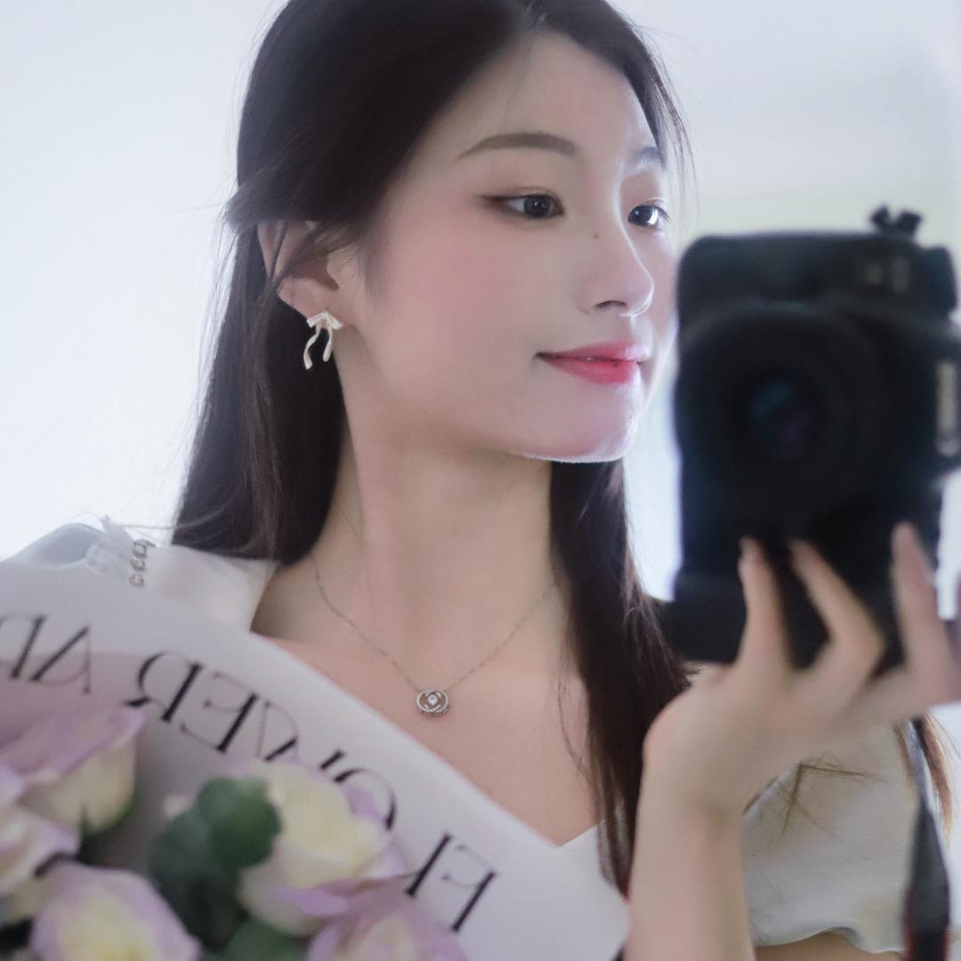 小HOU.🎨