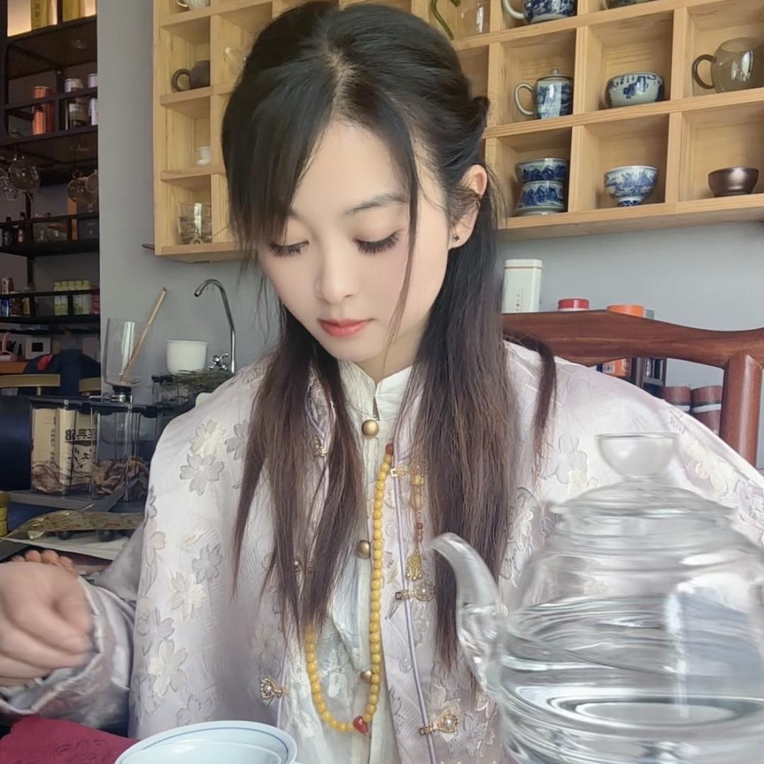 屿璐非常茗