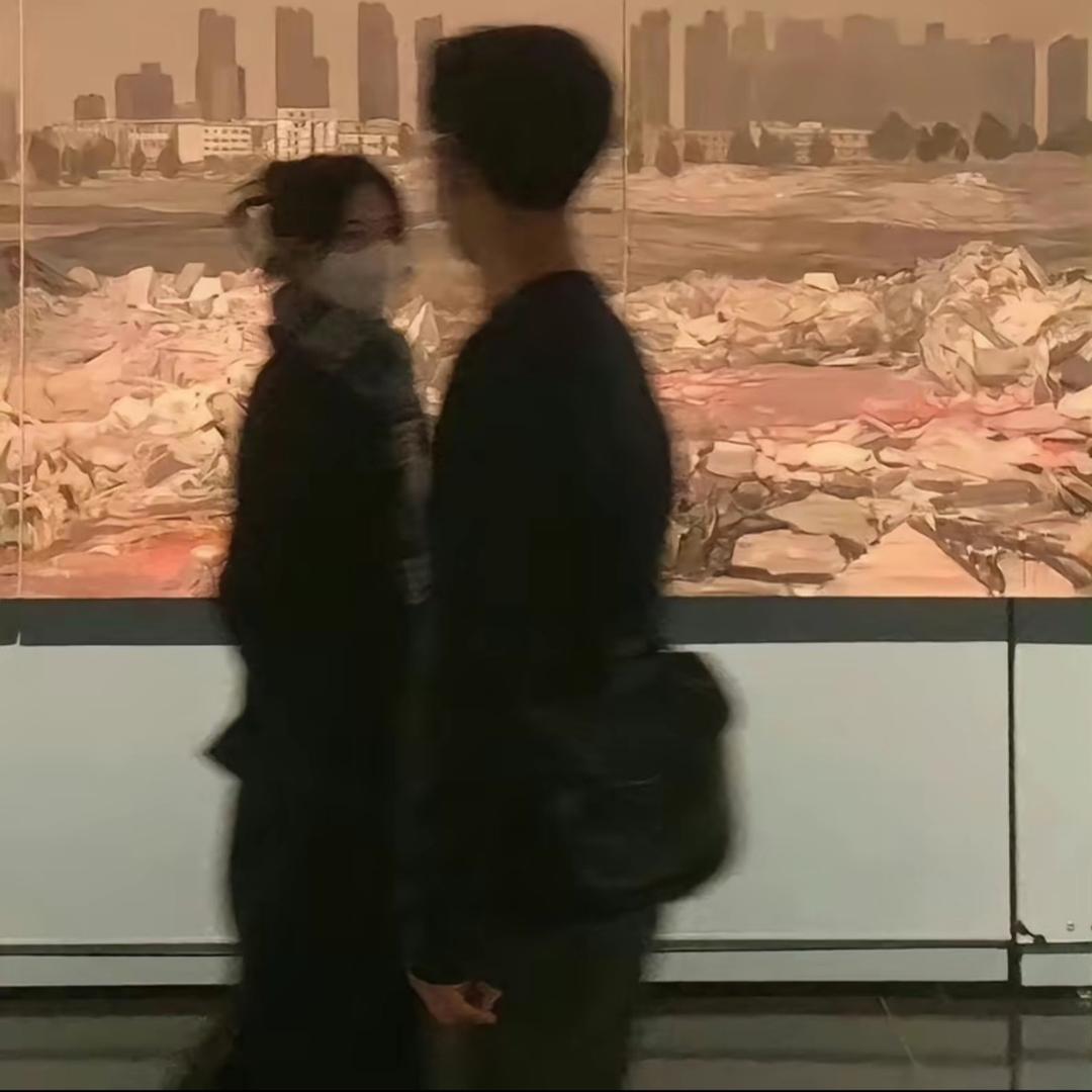 这有一个人👻
