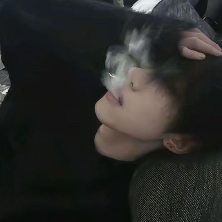 无妻徒刑头像