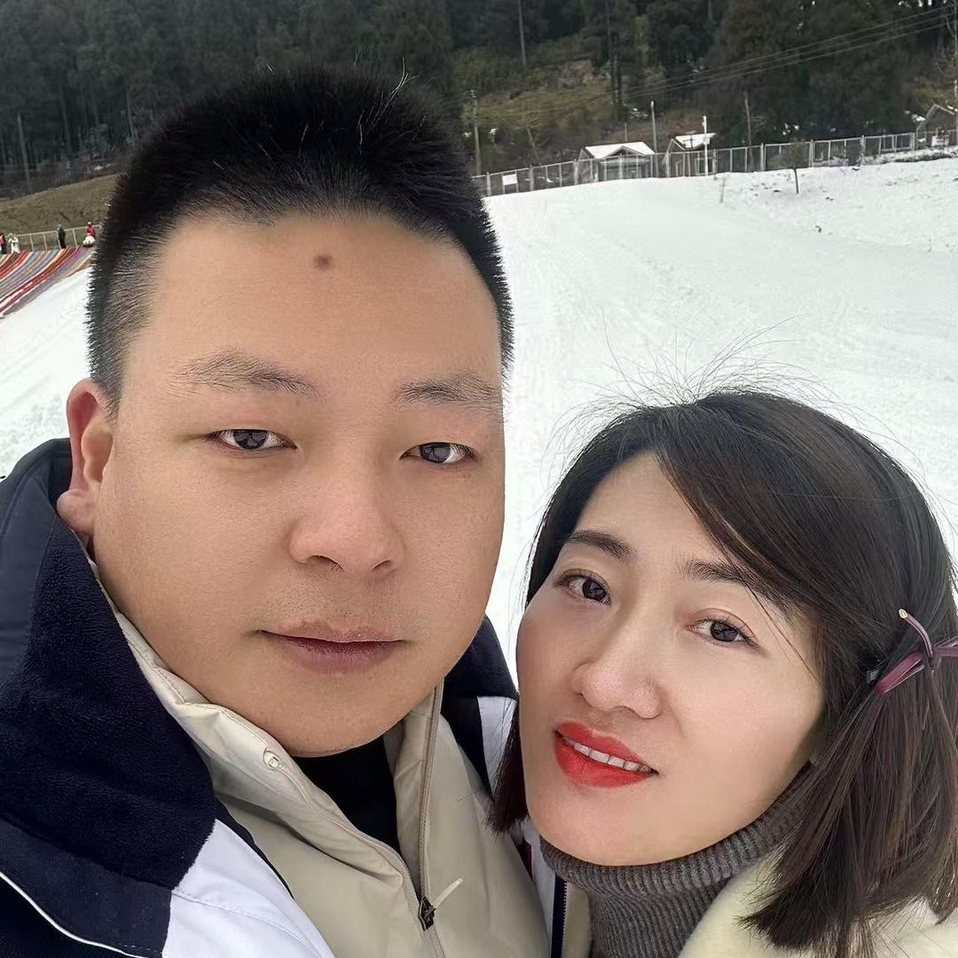 辉哥辉嫂1