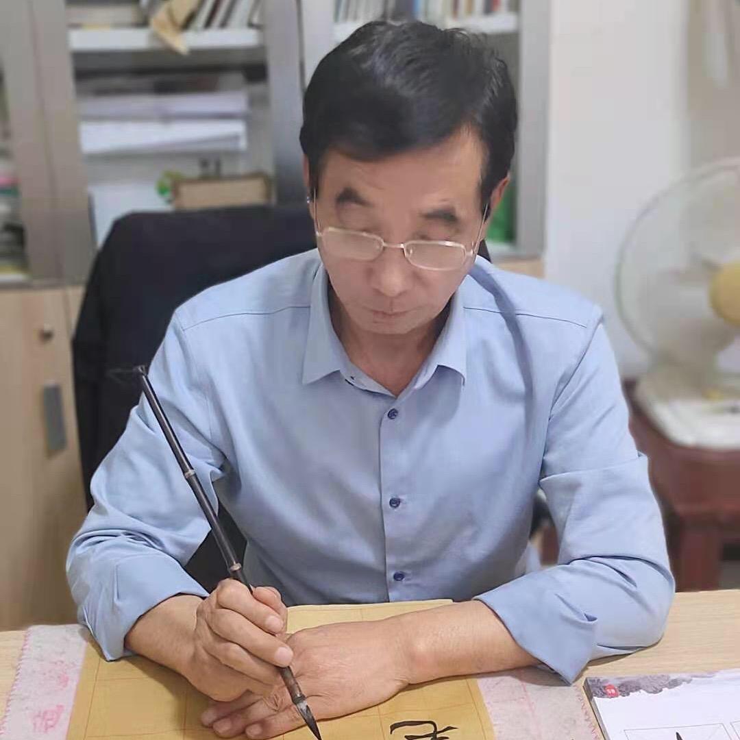 做好中国人，写好中国字