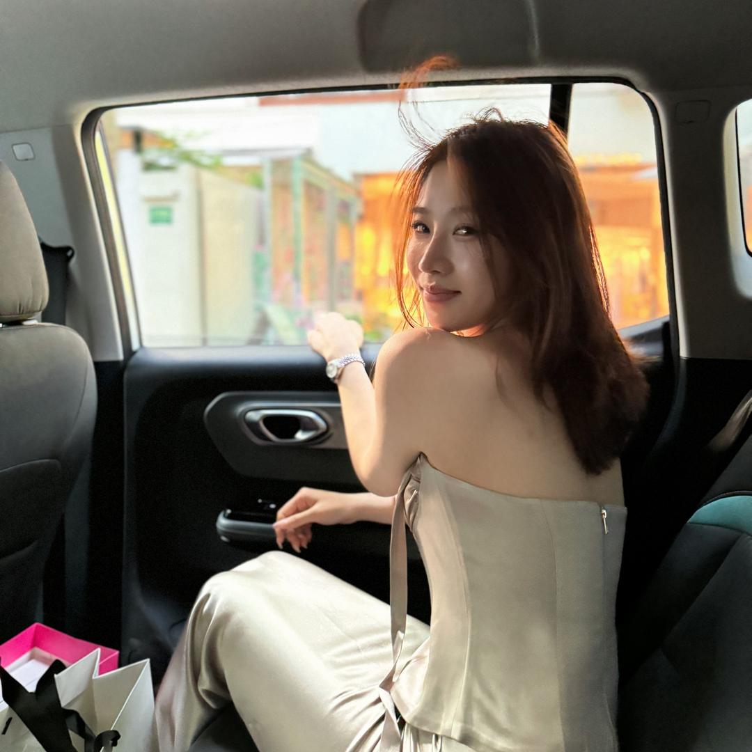 李黏黏