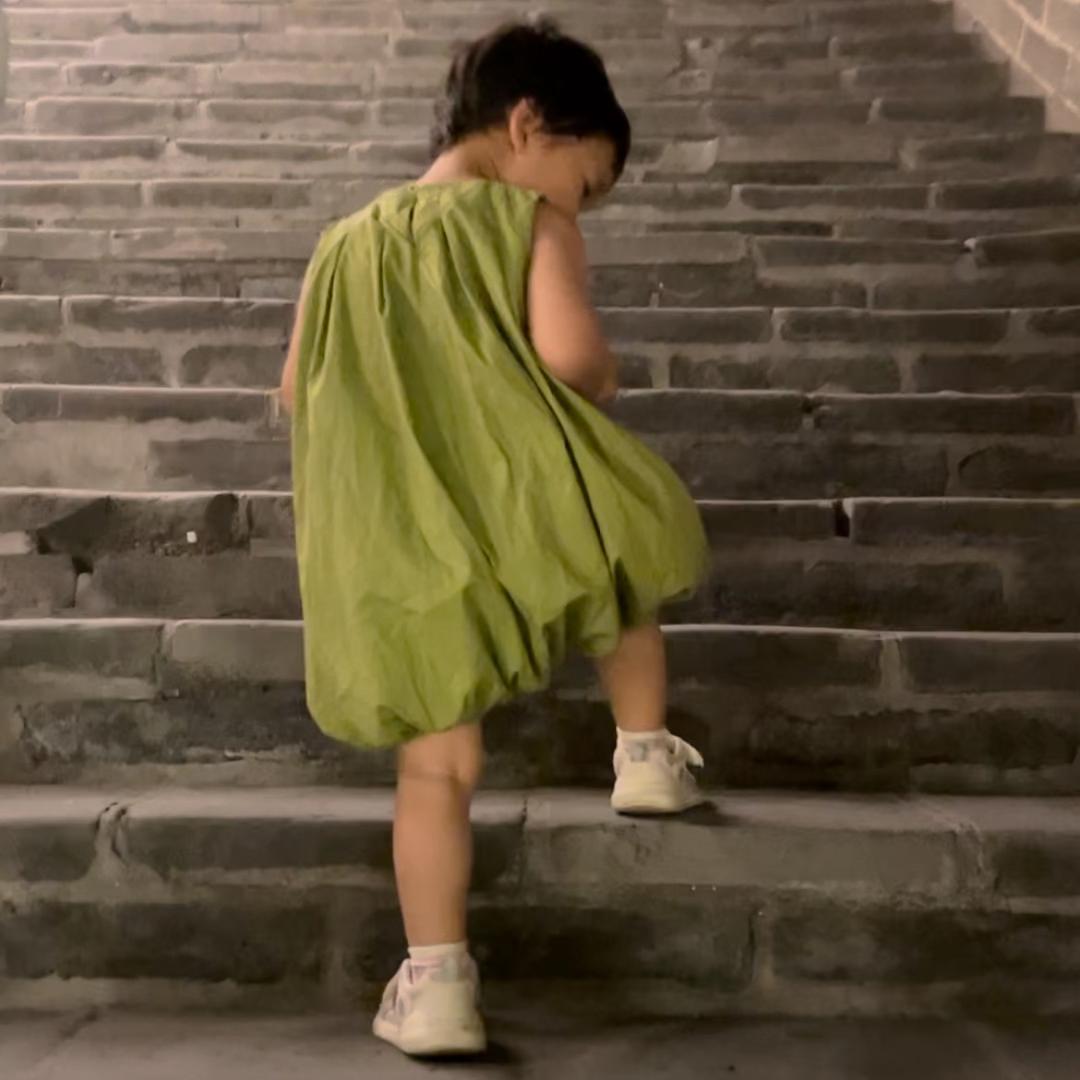 扭扭捏捏