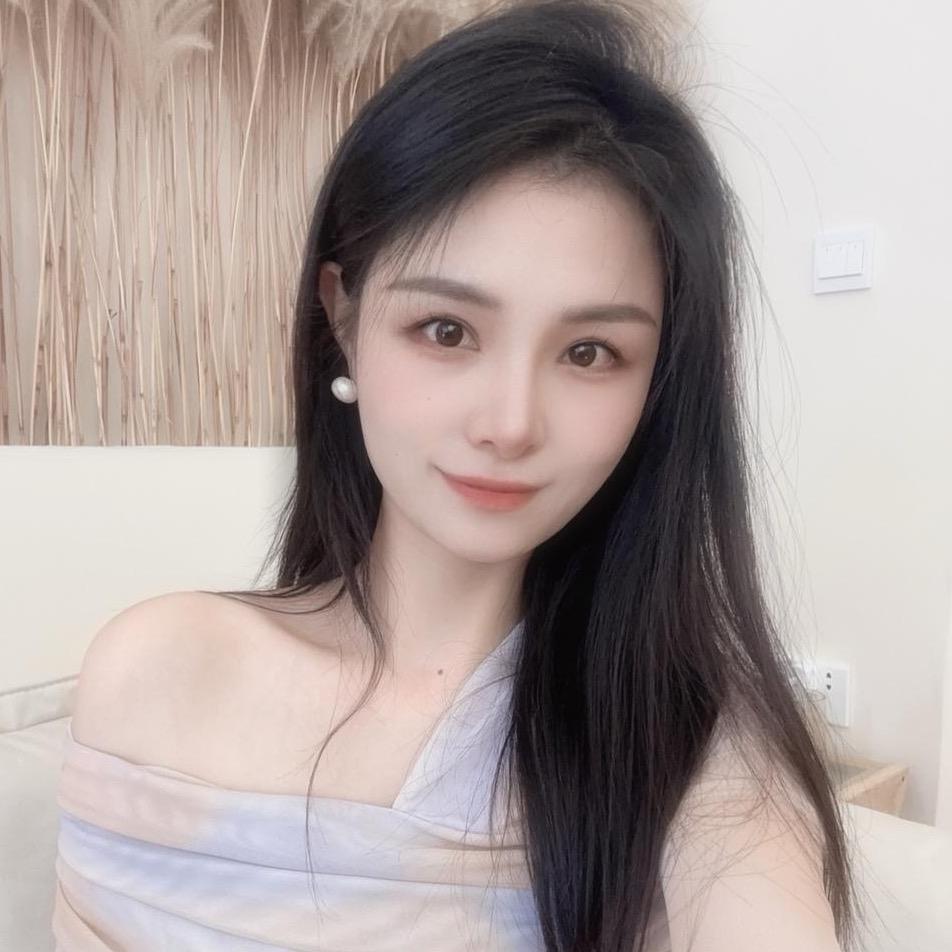 王 萌