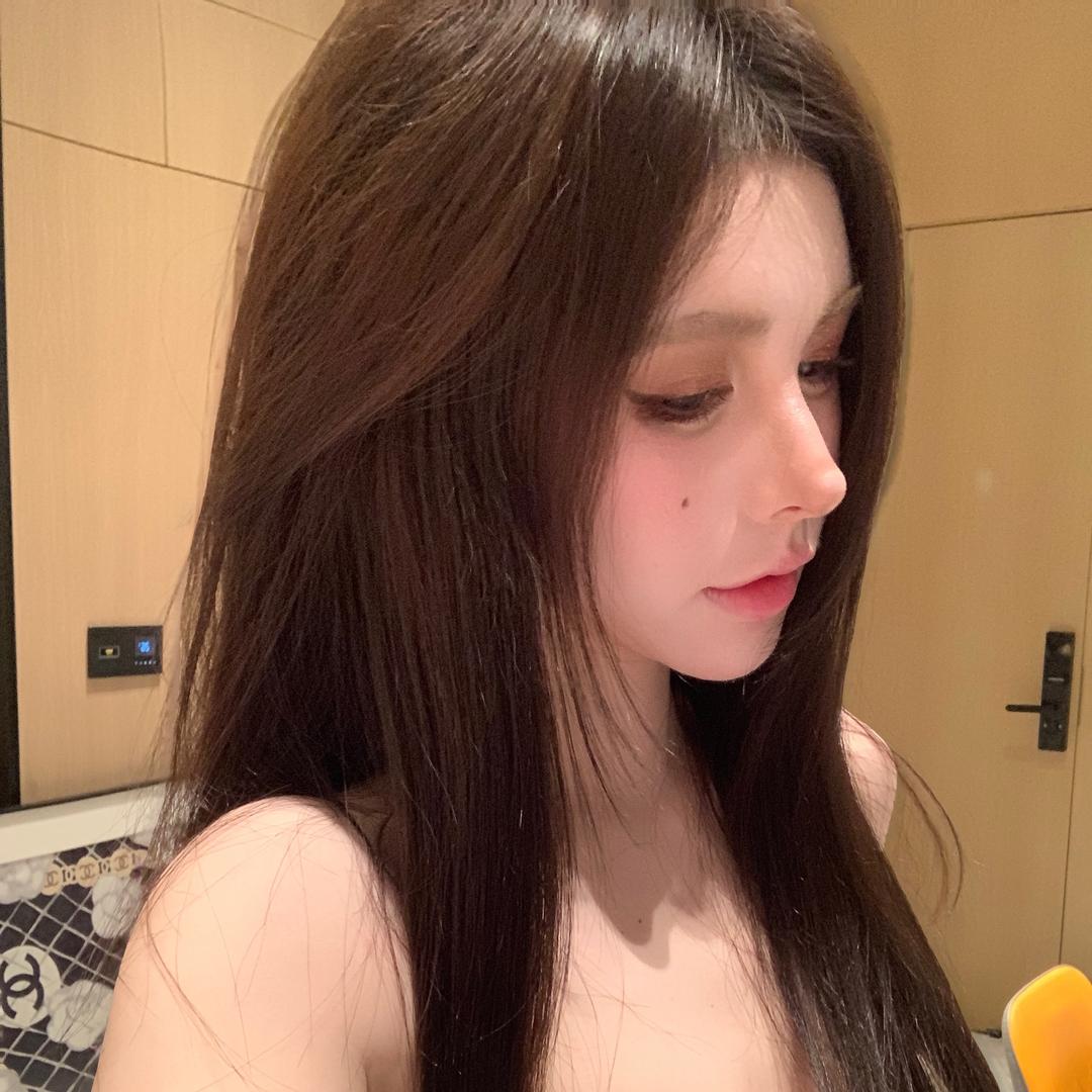 麻辣烫美女