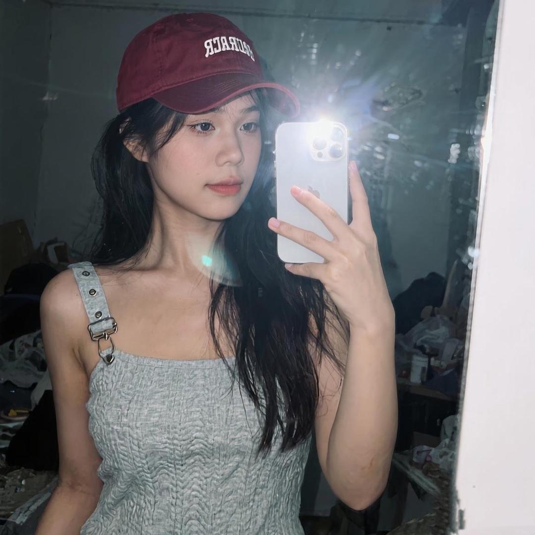 饿得很