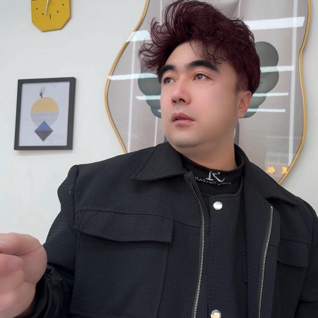 孔家庄专注减龄烫发雷哥