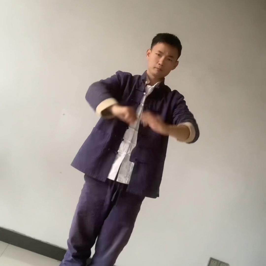 寸拳👊满楼