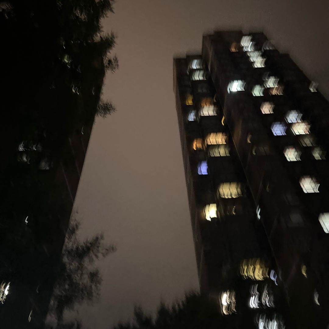 哈 哈 哈