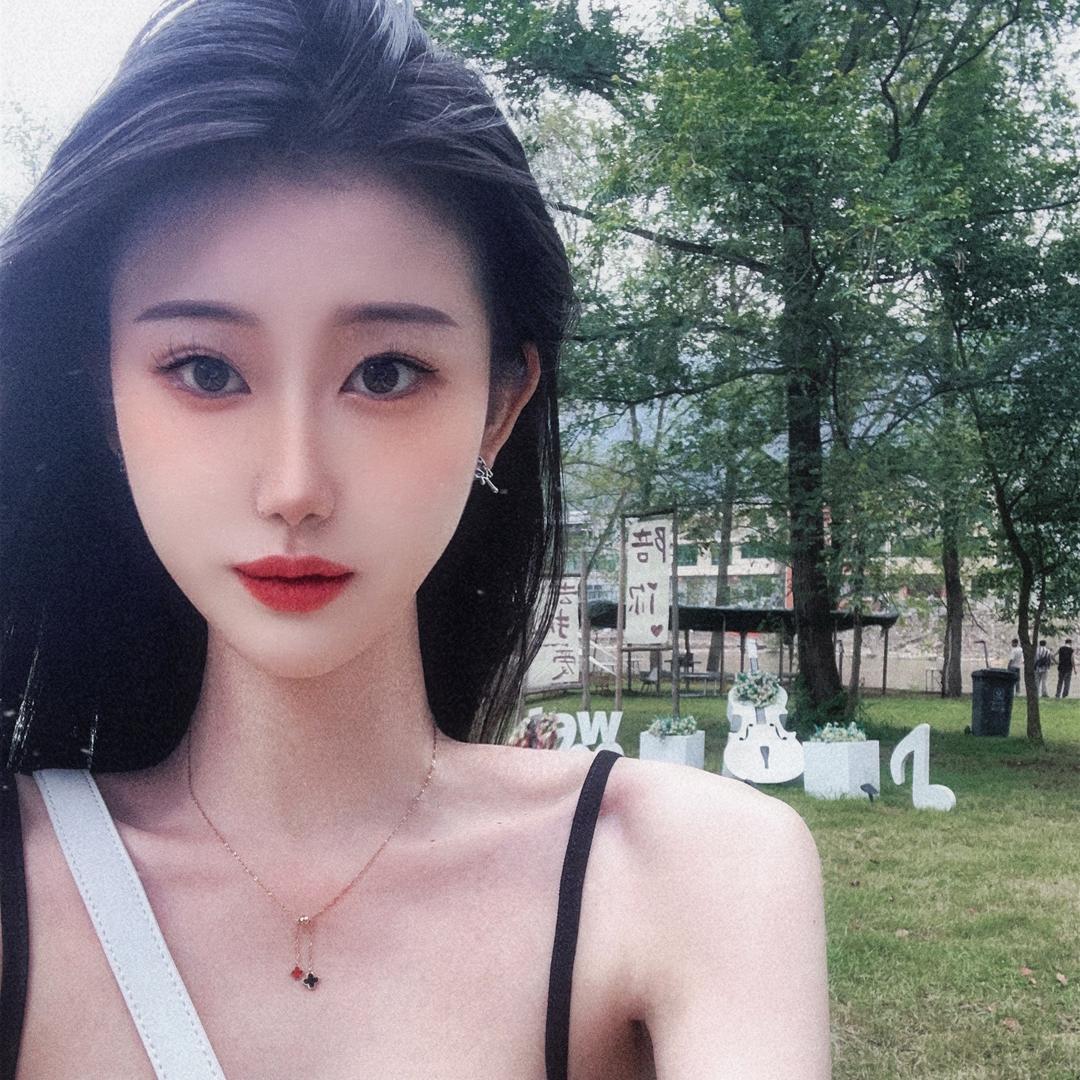 琪琪爱喝小甜水