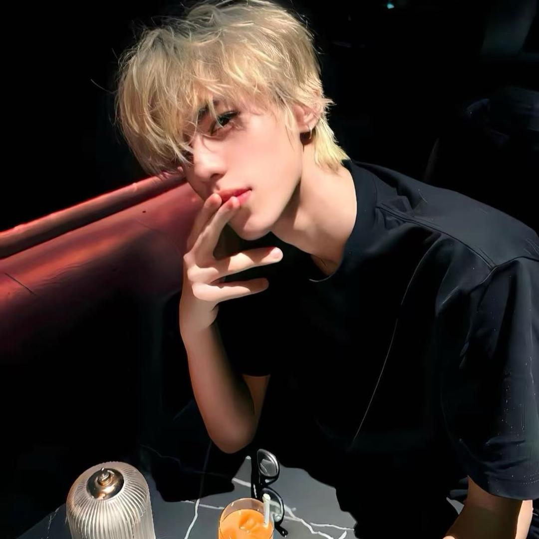 𝓼..木木👑馒头