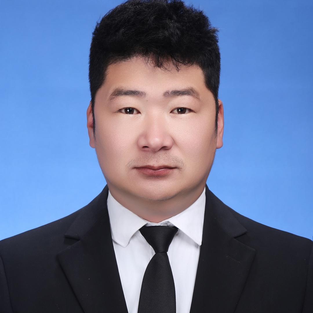 八零后村长唐小宇