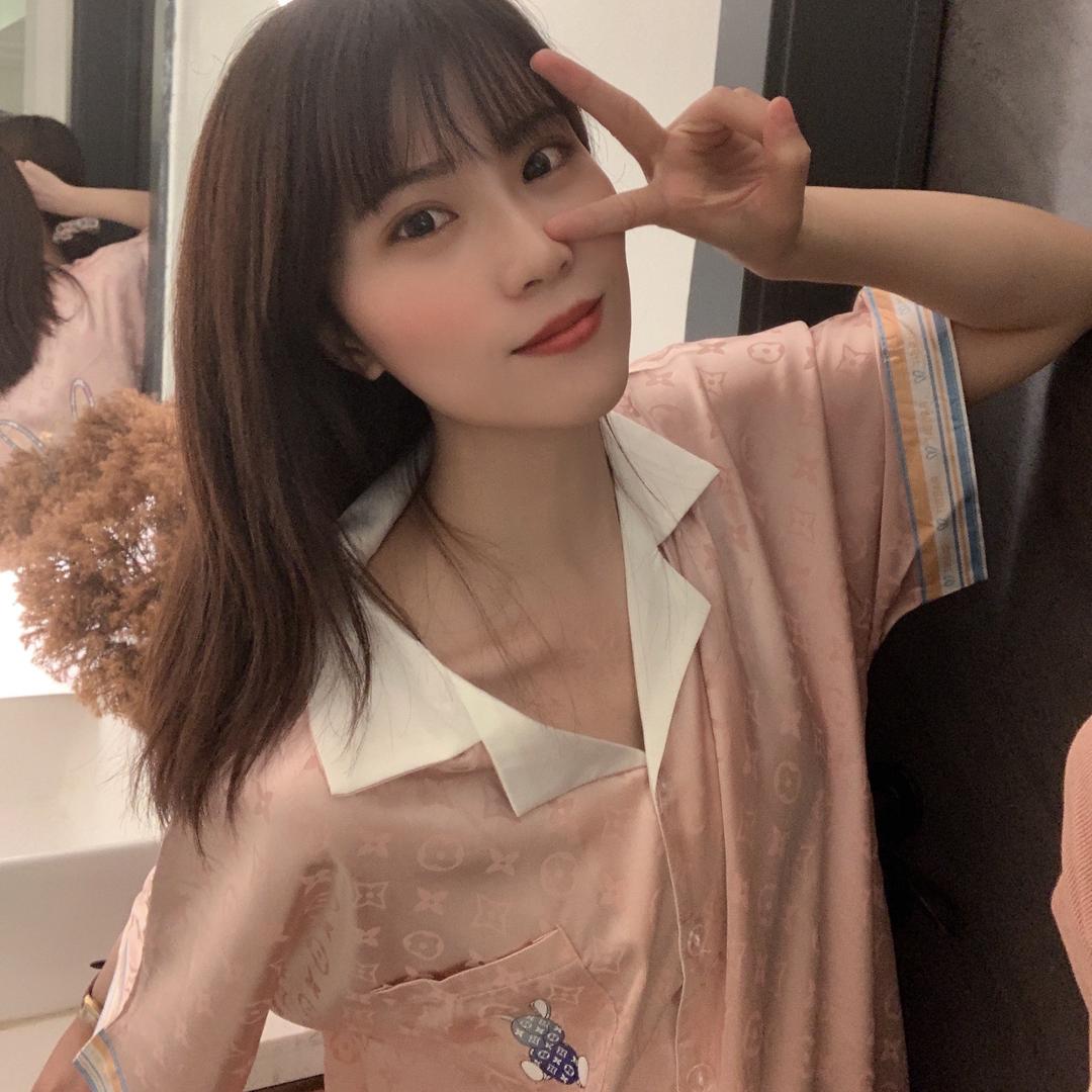 盯语梦家居服