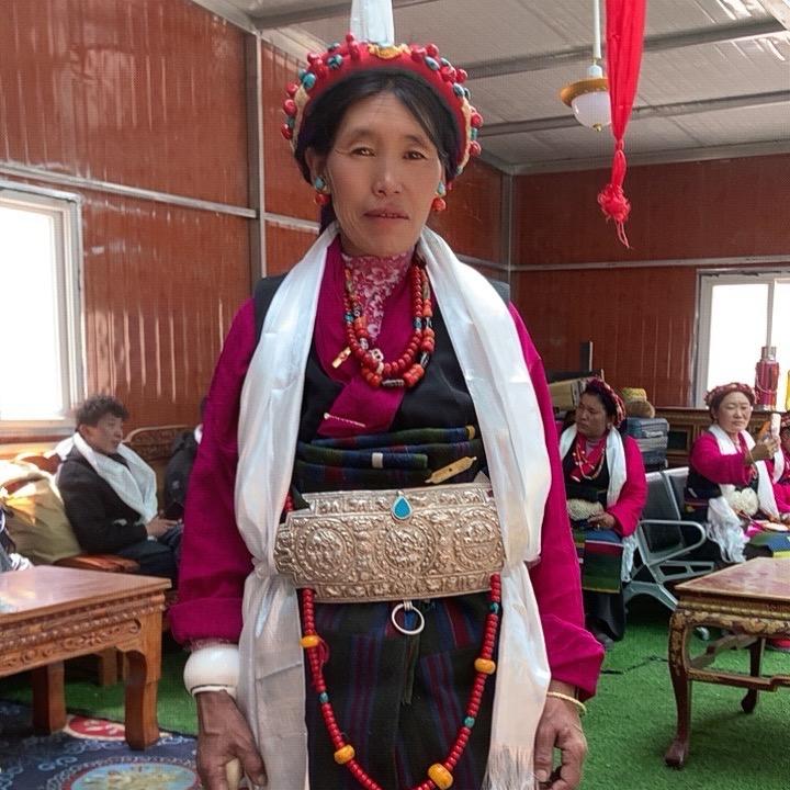 ལྷ་མོ།