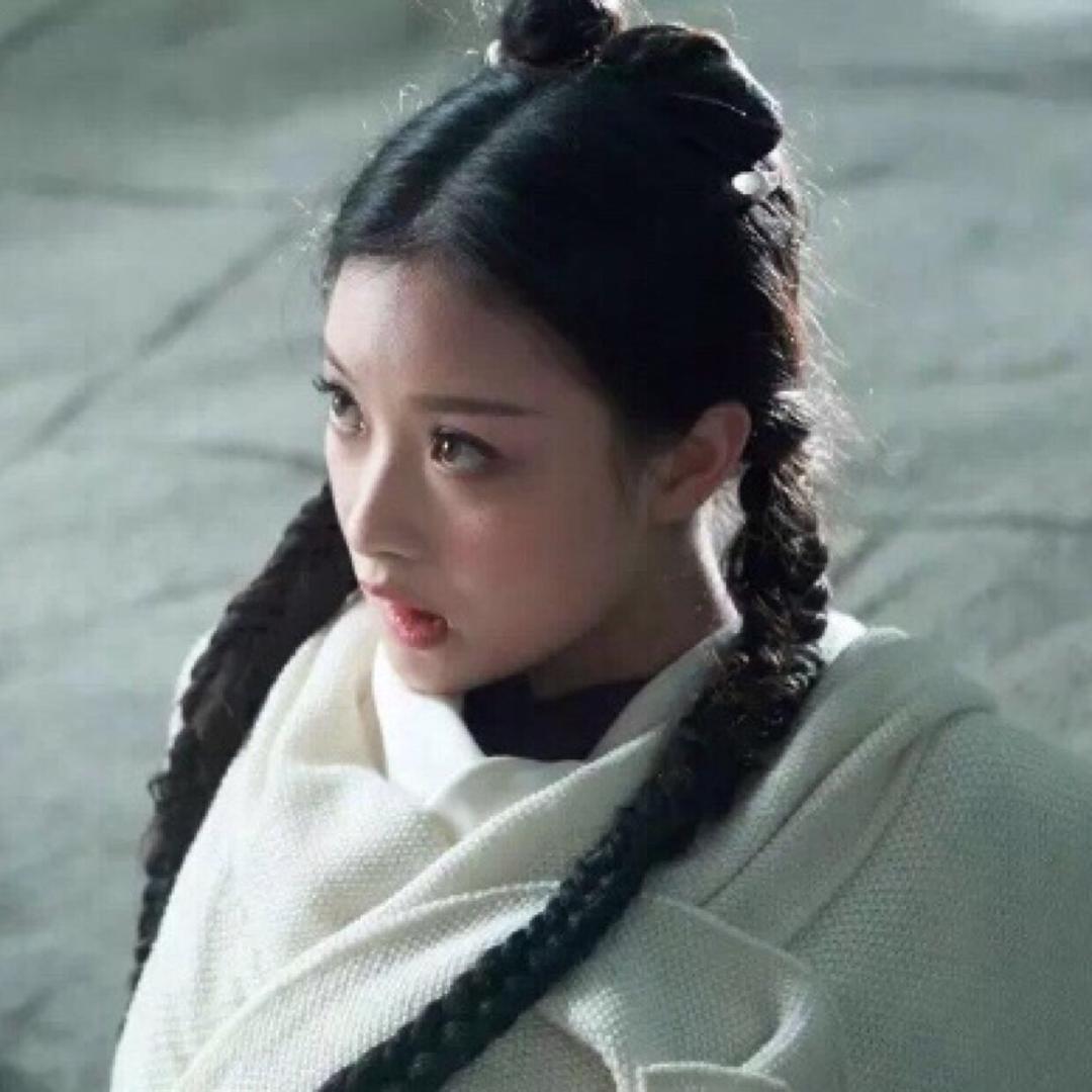 南希希🌟