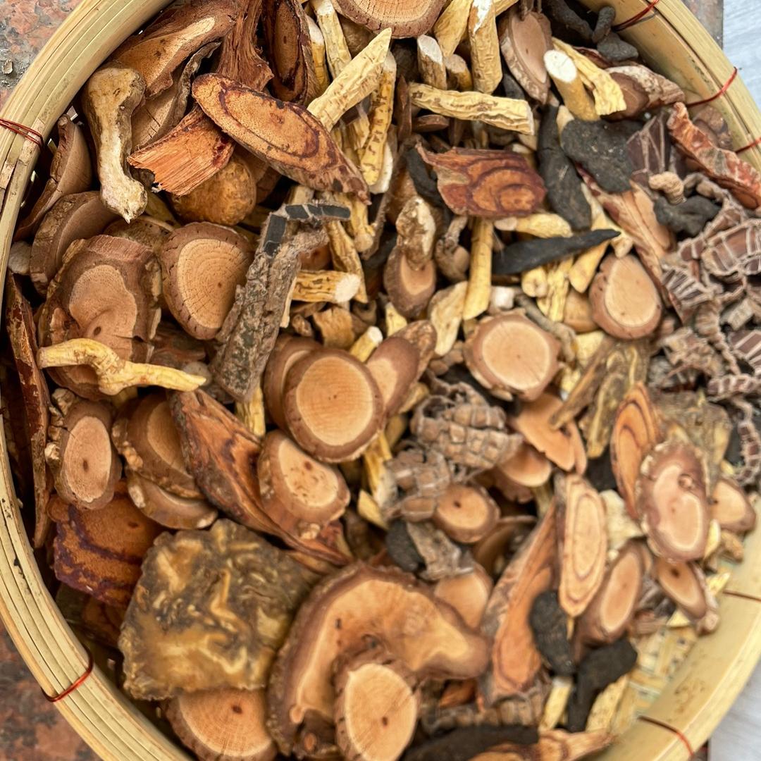 广西阿金寻山草