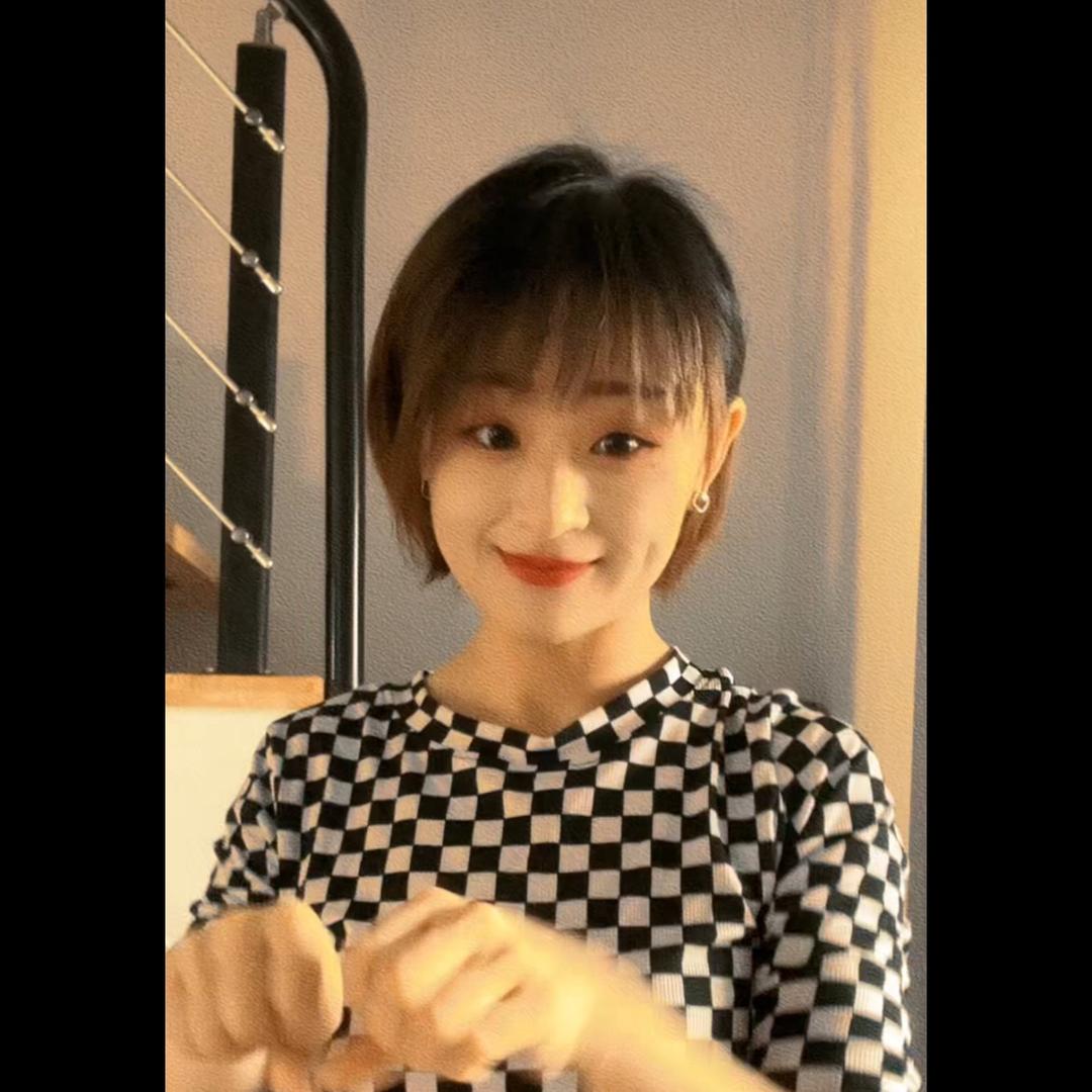 俏～