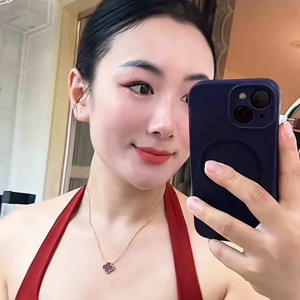ZYY爱穿搭