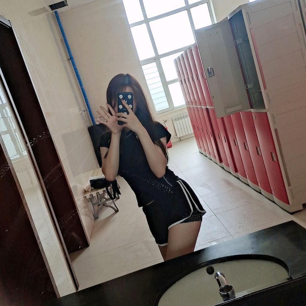 小楠楠超哇塞