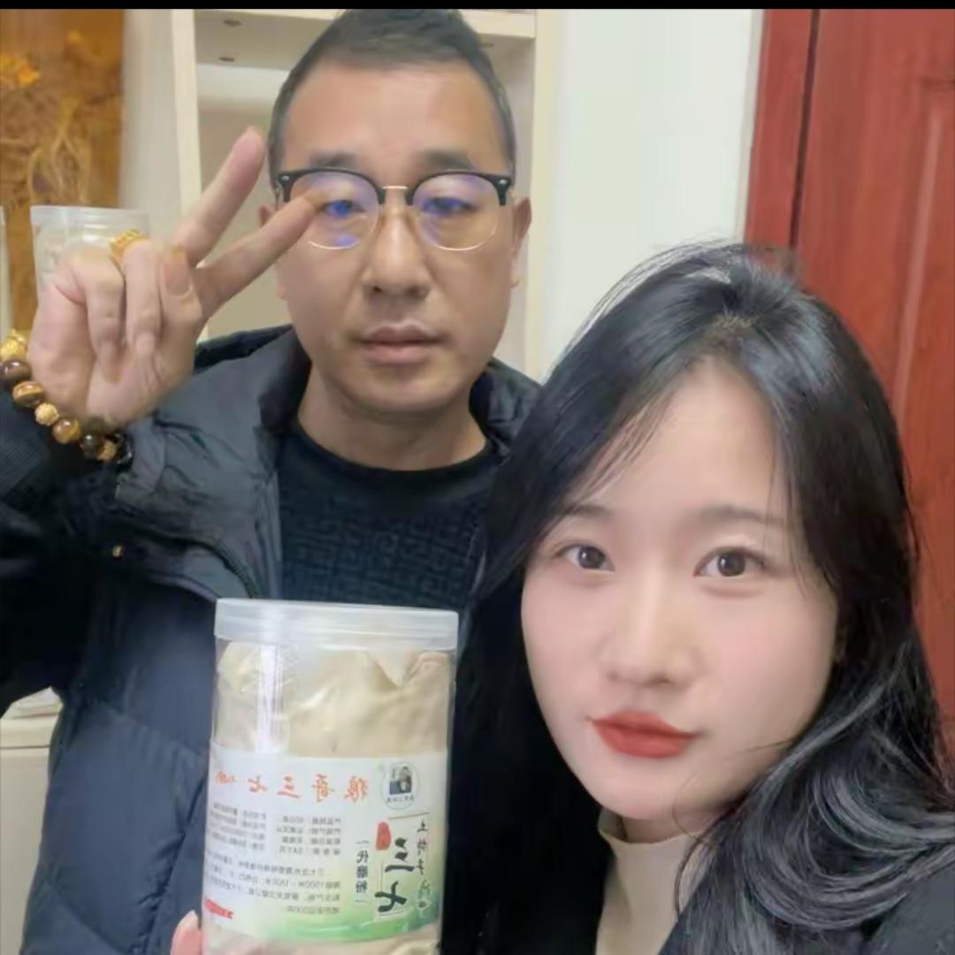 狼哥三七粉狼哥女儿