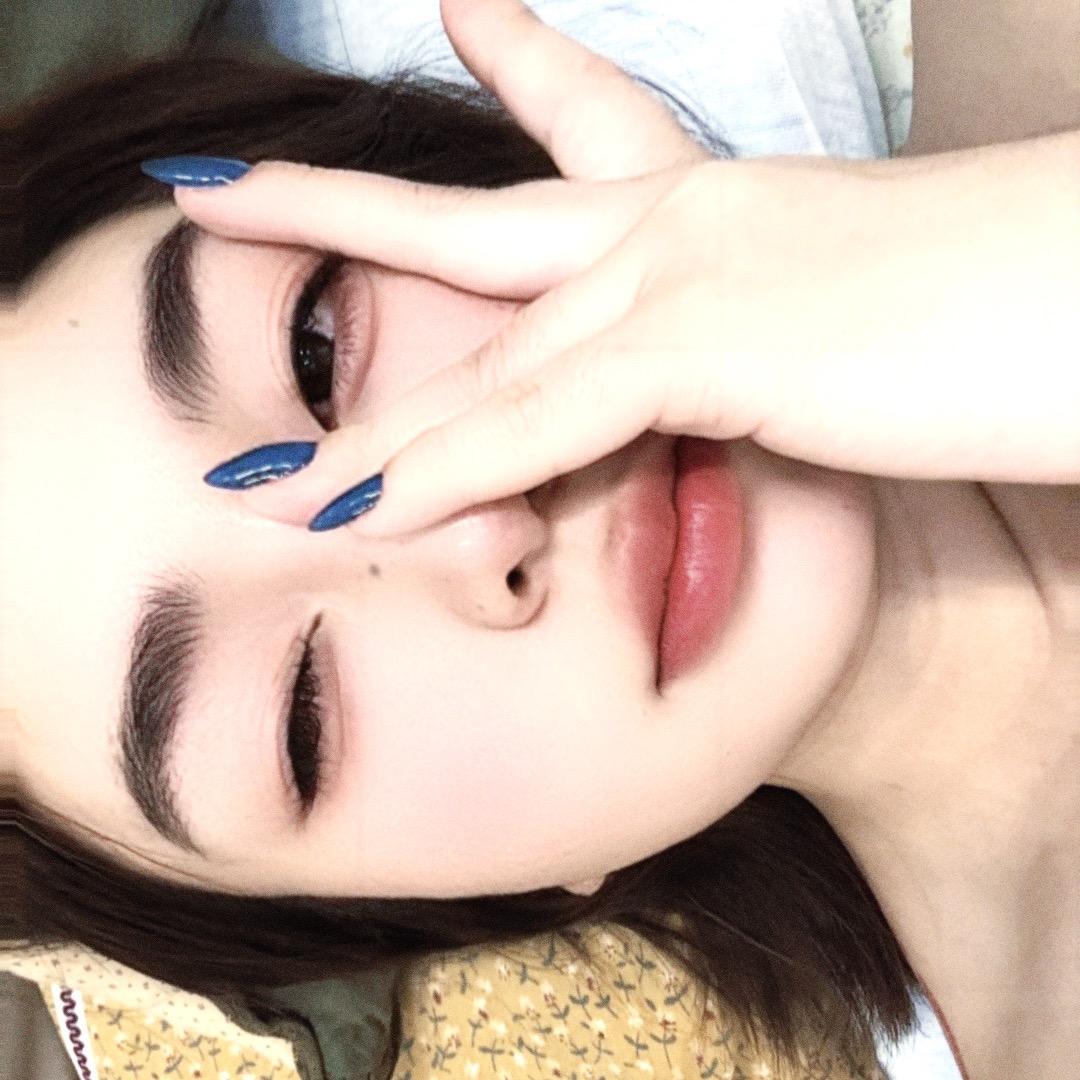 闫卓琳。