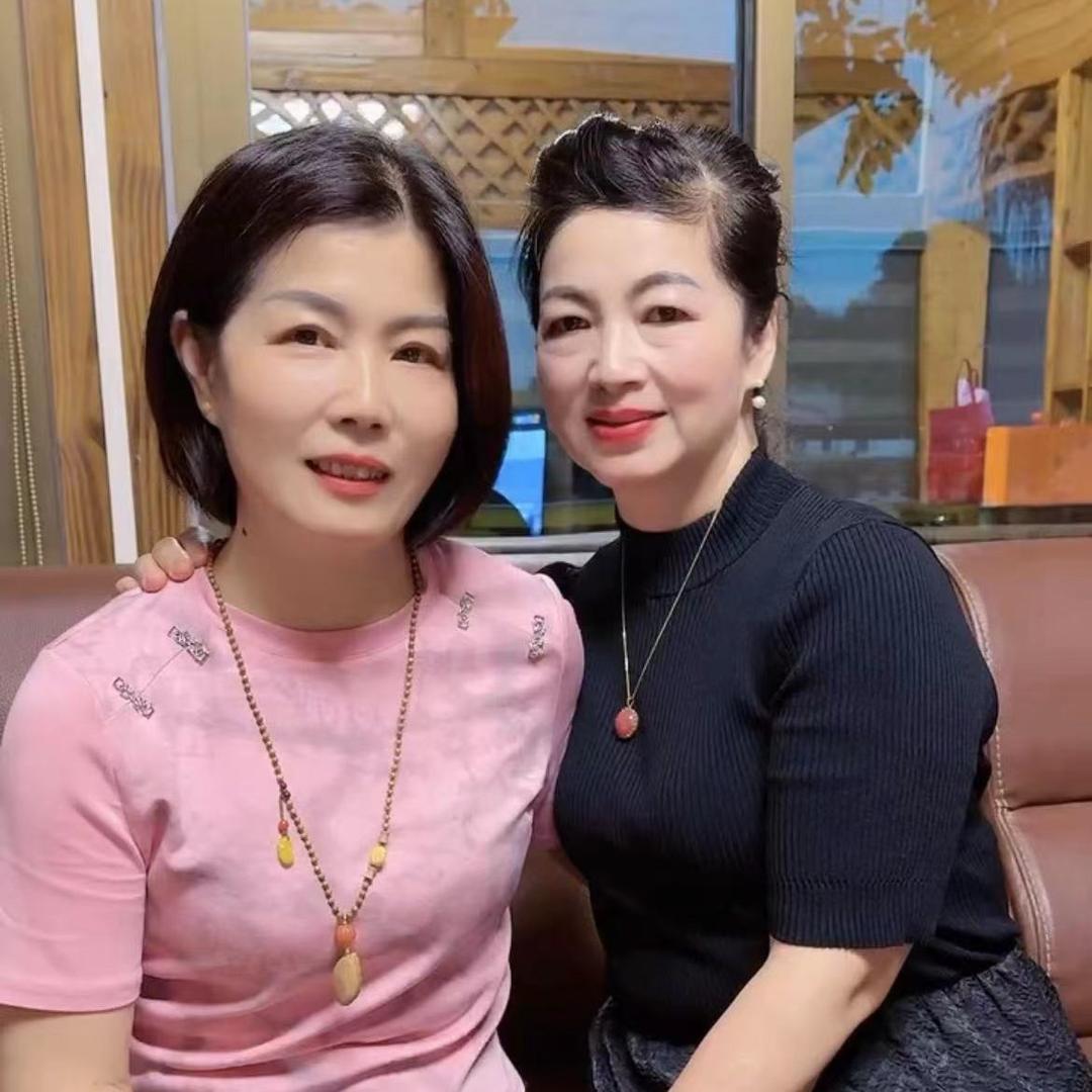 知足常乐的二姐