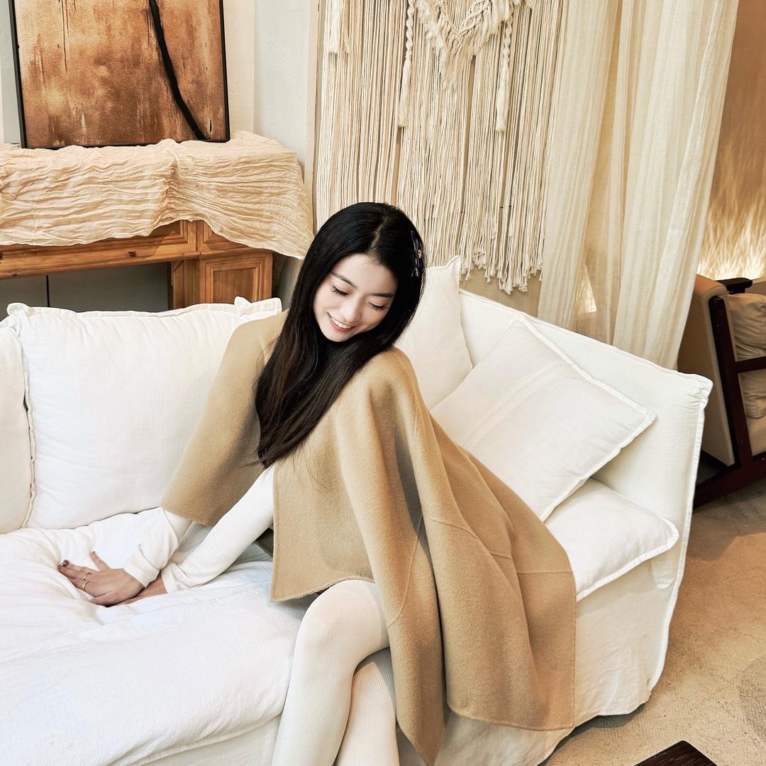 笨蛋公主小凡🧸