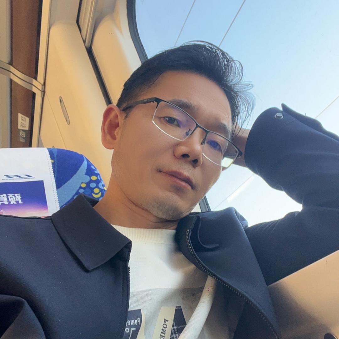 蓝星四驱贺泽华