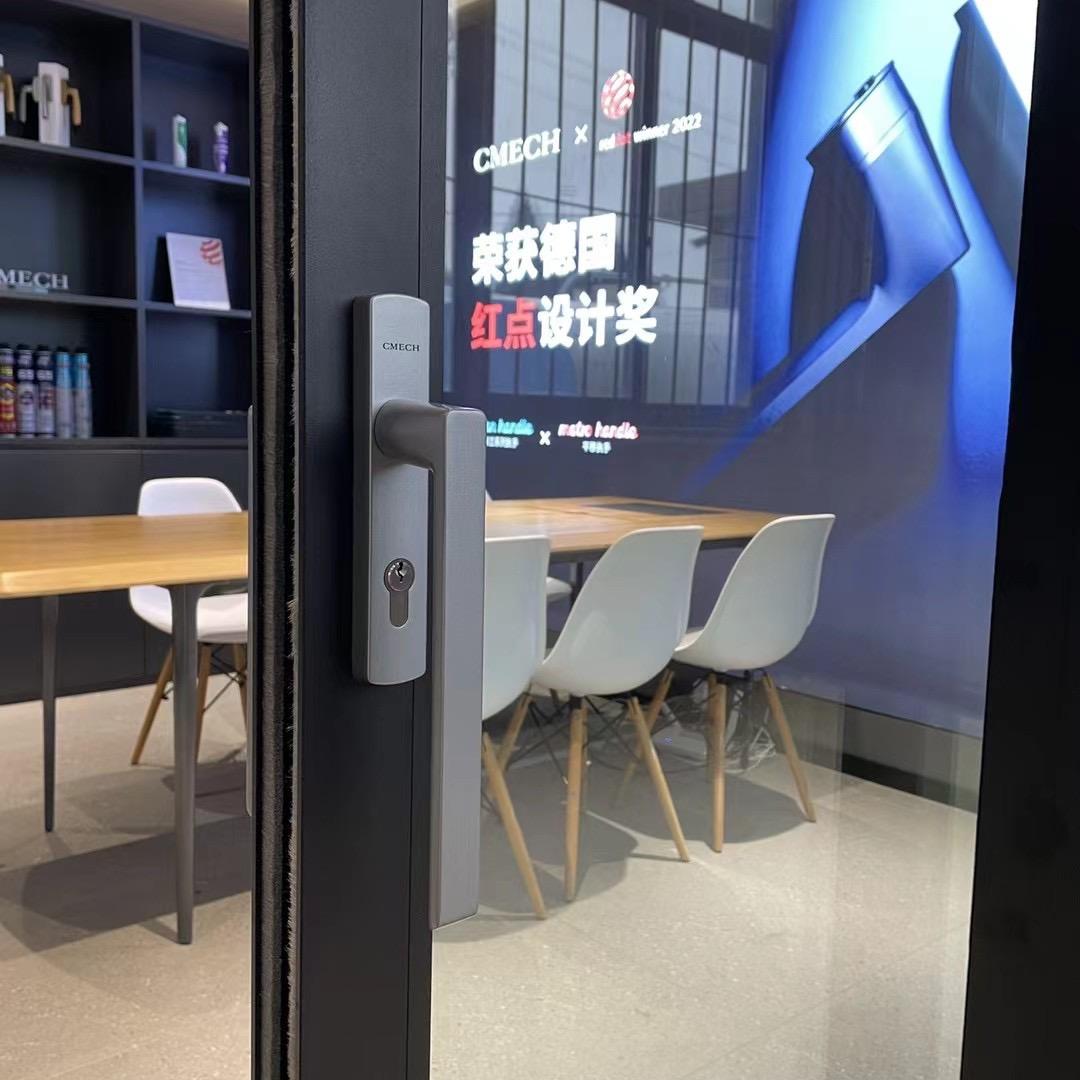 麦卡图系统门窗老铁