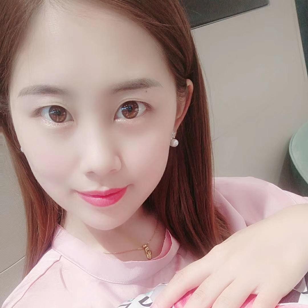 ♥妞妞爱美👸（鳄鱼艺术墙面）