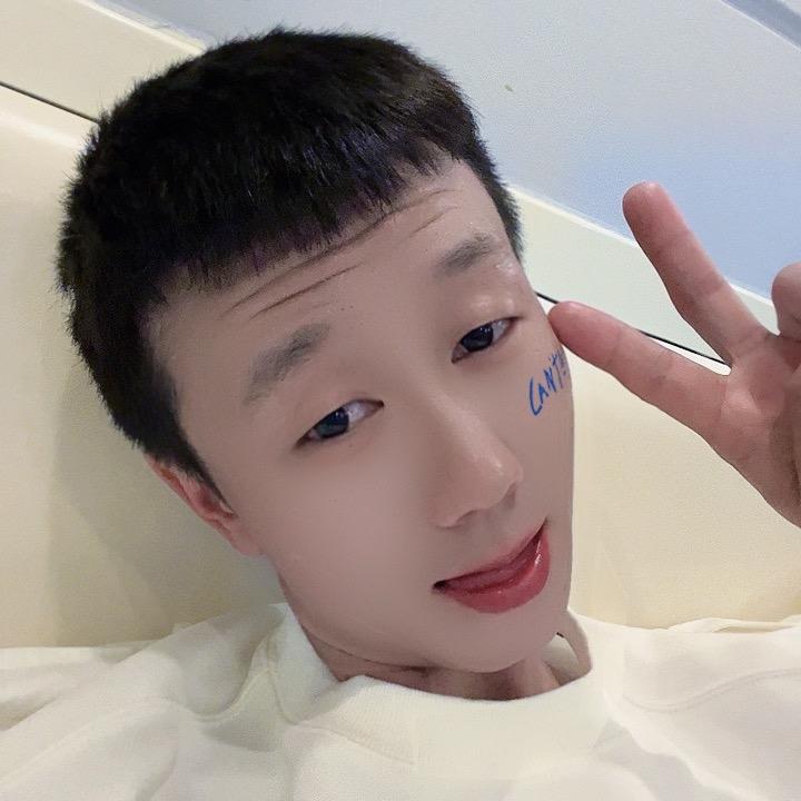 云南小伙爱山歌