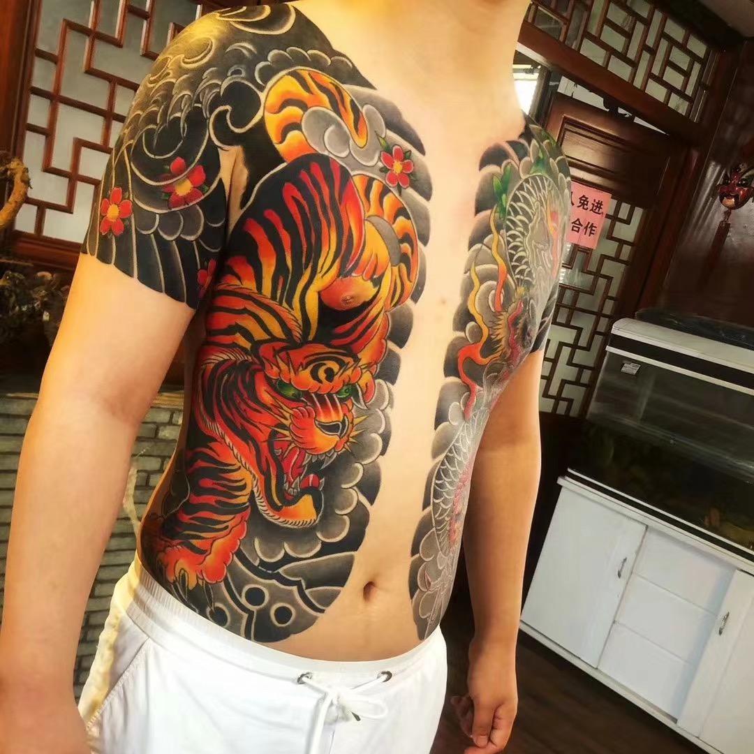 赤峰千宗刺青