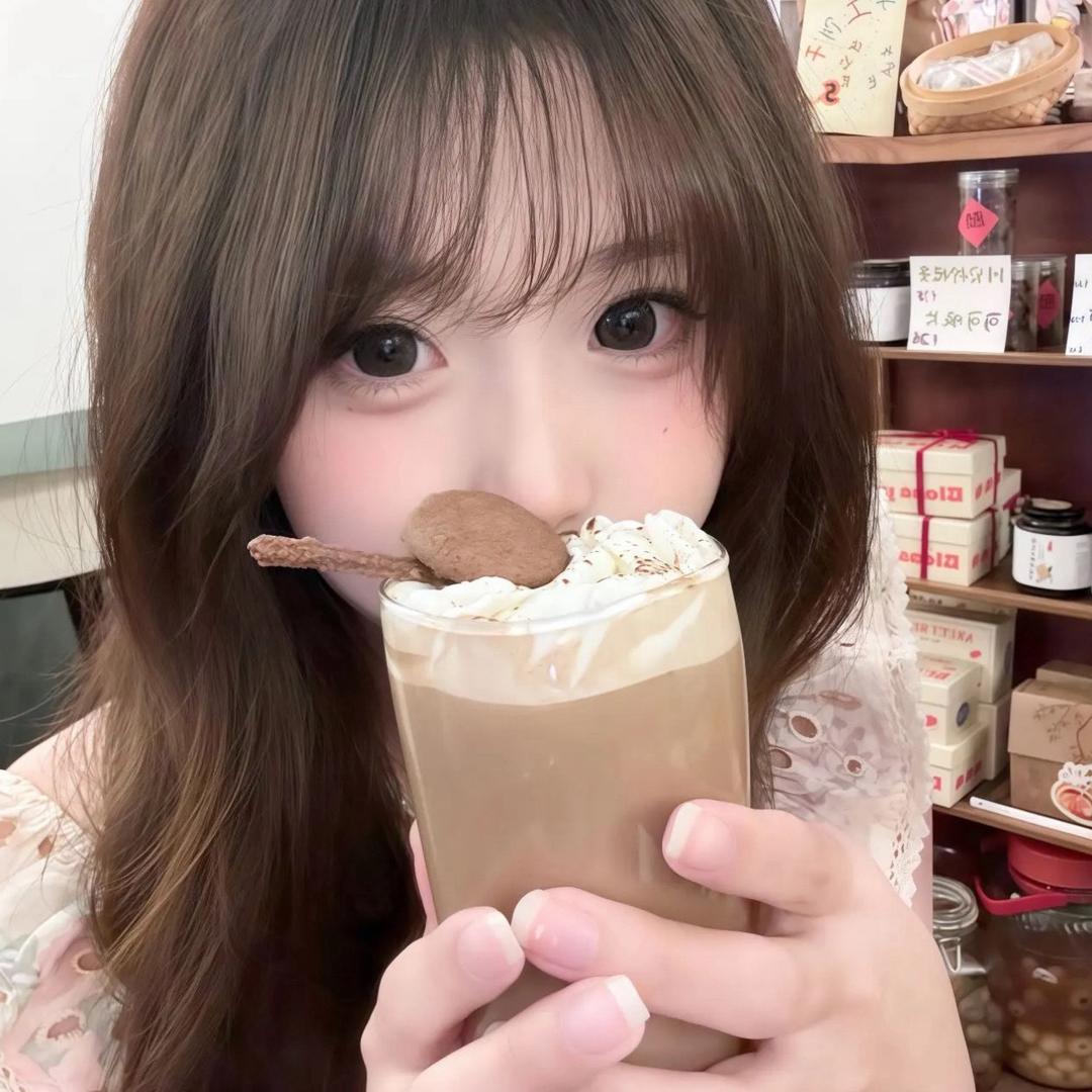 卷个泡芙吃⑅゜