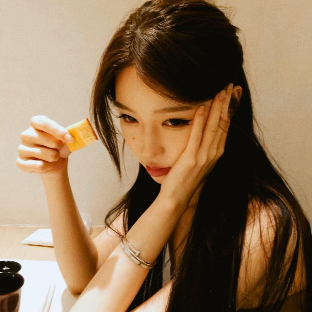 伈